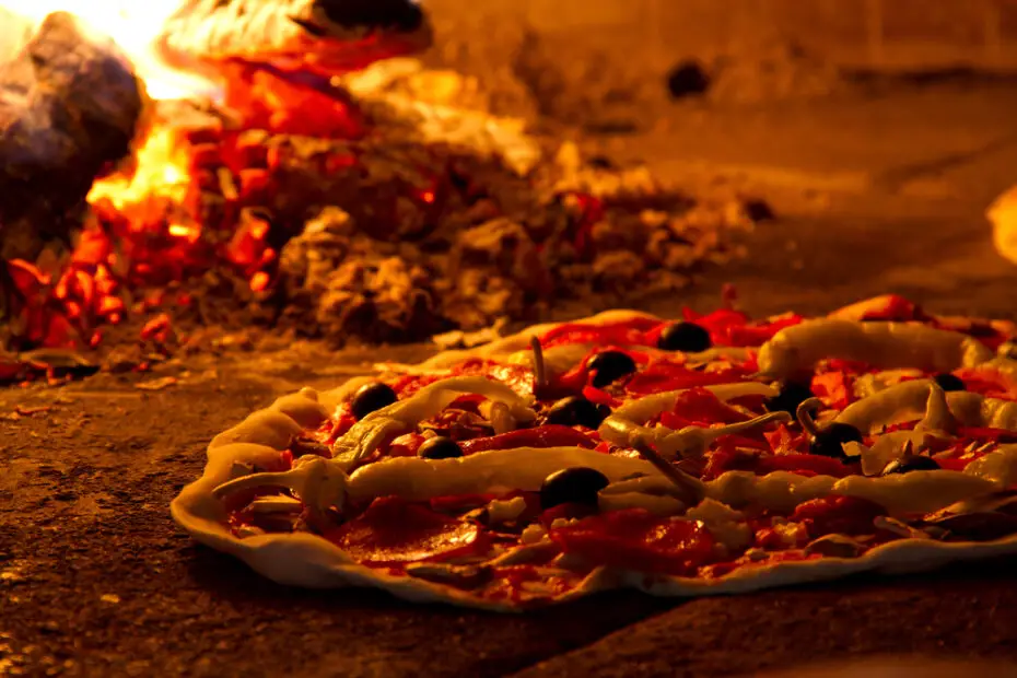 gas vs Wood Pizza Oven